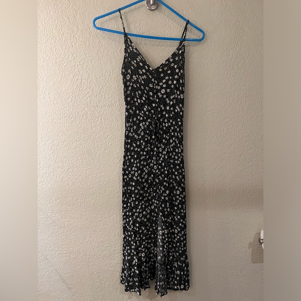 Rewind XS button down front slit floral midi dress